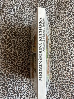 Medzinárodná kuchárka - Juliana A. Fialová - 10