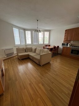 3 izb. byt v Lamači, HEYROVSKÉHO ul. - 10