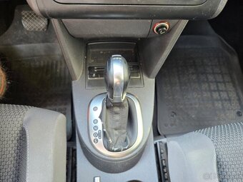Volkswagen Touran 1.6 TDI Comfortline DSG, Mesačne: 106€ - 10