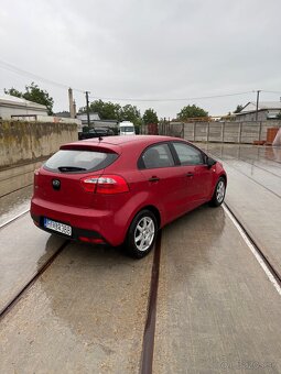 Predam KIA Rio 1.25 benzín - 10