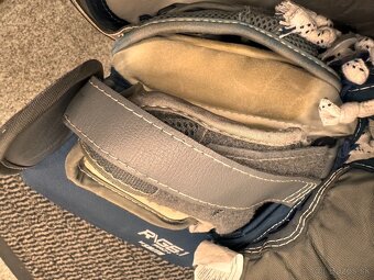 LAPAČKA A VYRÁŽEČKA WARRIOR RITUAL R/G6.1 SR - 10