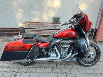 Harley Davidson Street glide CVO - 10