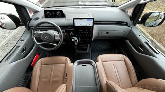 Hyundai Staria 2.2 CRDi 8DCT 4x4 Luxury - 10