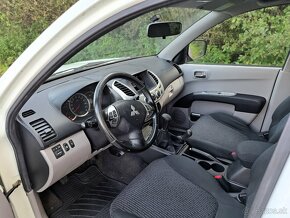 Mitsubishi L 200,L200 DK DI-D 2,5 4x4 Intense uzávierka - 10