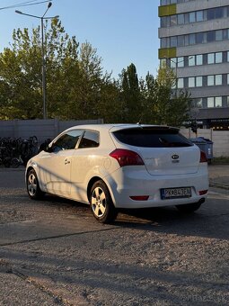 KIA Ceed 1.6 - 10