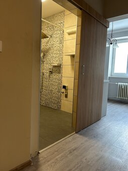 3 izb. tehlový byt s loggiou v BA, Ružinove, pri OC Centrál - 10