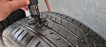 Predám elektrony 5X112 R18 et40 J8. Matador 225/45r18 - 10