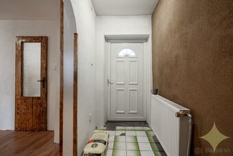 Exkluzívne na predaj rodinný dom s pozemkom o rozlohe 750m2 - 10