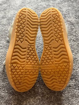 Adidas VL Court Bold - 10