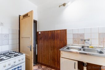 RD - čiastočná rekonštrukcia, 840 m2, Méra - Maďarsko - 10