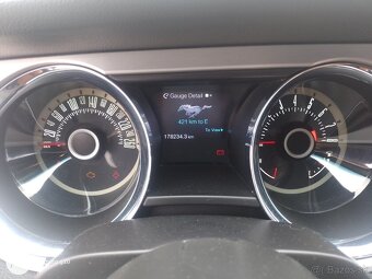 Ford Mustang - 10