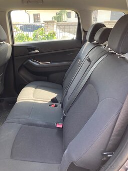 Chevrolet Orlando - 10