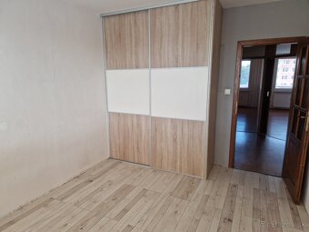 Na prenájom: 3-izbový byt v Moldave nad Bodvou, Nám.Ľ. Štúra - 10