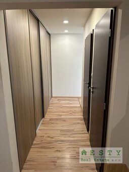 VEĽKÝ 2i byt, 3loggie, Žiar nad Hronom, Hurbanova ul., ESTY  - 10