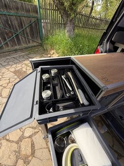 Kempingova vstavba - VW T5 - 10