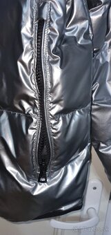 Armani bunda strieborna leskka veľkosť L - 10