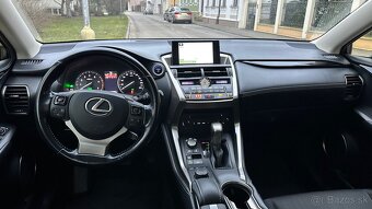 Lexus NX 300h Hybrid 4x4 - 10