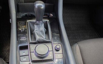 Mazda 3 2.0 Skyactiv X180 GT A/T - 10