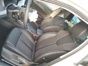 Škoda Octavia IV STYLE- 1.4Tsi iV hybrid,2700km,2024-AKCE - 10