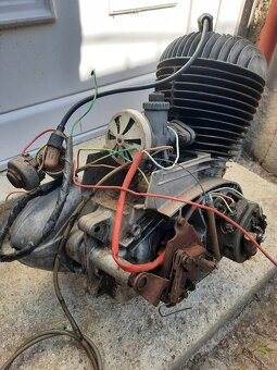 Jawa 250/590 šport motor - 10