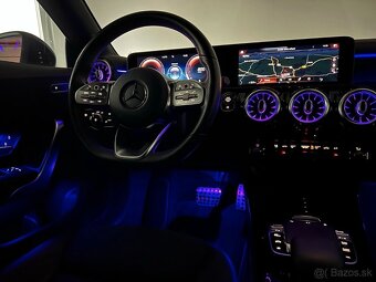 Mercedes-Benz CLA 180 Shooting Brake AMG Line - 10