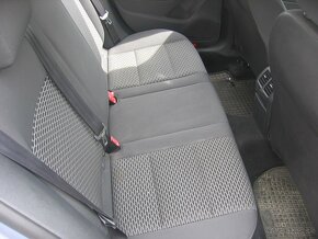 Volkswagen Golf 6 - 10