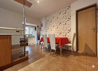 Rodinný dom v obci Nová Ves nad Žitavou - 10