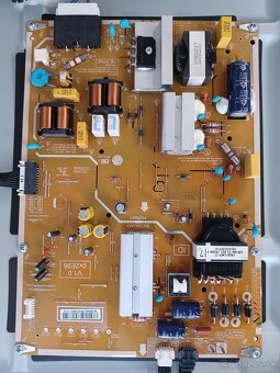 LED TV/Reklamný panel 49 palcov Ultra HD s poškodením - 10