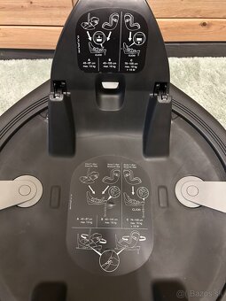 Autosedačka+základňa Cybex Cloud t i-size PLUS platinum - 10