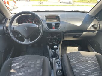 Peugeot 206+ 1.4HDi r.v. 10/2011 - 10