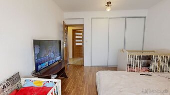 Na predaj 4-izbový bungalov s garážou a krytou terasou – Hru - 10