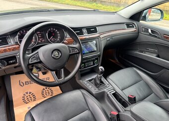 ŠKODA SUPERB 2.0 TDI ELEGANCE PLUS FACELIFT COMBI - 10