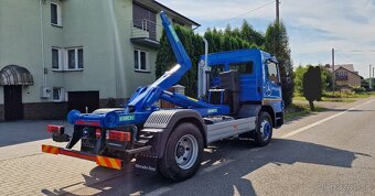 MERCEDES ATEGO 1518 hákový nosič kontajnerov - 10