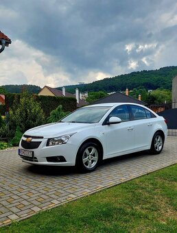 Chevrolet Cruze 1.6 benzín - 10