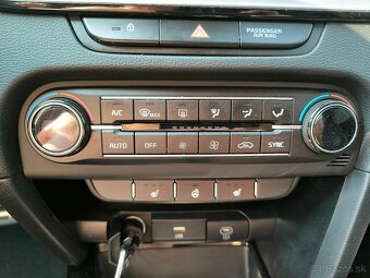 Kia Ceed SW 1.5 Tgdi 118kw, AT Gold, LED, GOLD + - 10