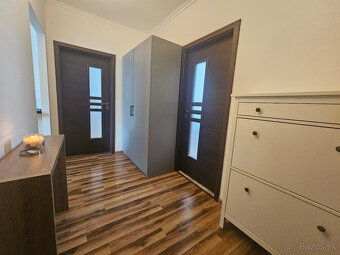 Ponúkam na predaj 3-izb. byt s balkónom vo výbornej lokalite - 10