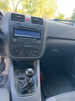 Predám Volkswagen Golf 5 1.9 TDi - 10