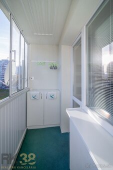 Zrekonštruovaný 3-izbový byt neďaleko širšieho centra Poprad - 10