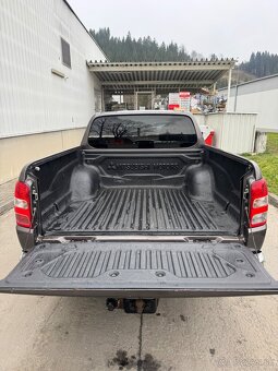 Mitsubishi L200 2.4 DI-D 133kw 4x4 DoubleCap AUTOMAT - 10