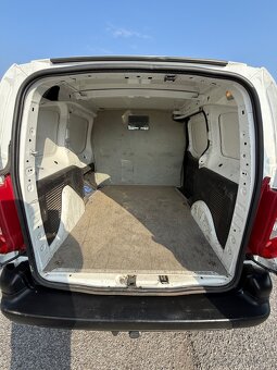 Peugeot Partner - 10