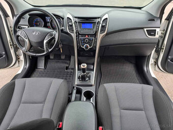 Hyundai i30 CW 1.6i CRDi 16V DOHC Comfort - 10