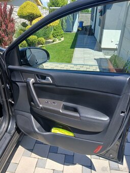 Kia sportage 2.0 crdi 4x4 automat - 10