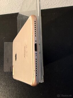 Predám Apple iPhone 8 Plus 256GB Gold Bežné známky - 10
