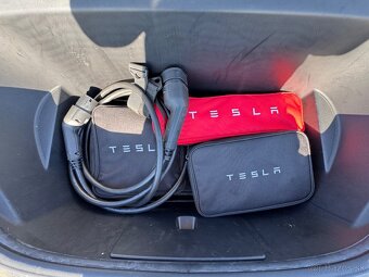Tesla Model Y Long Range Tažné 29k km SoH 95% - 10