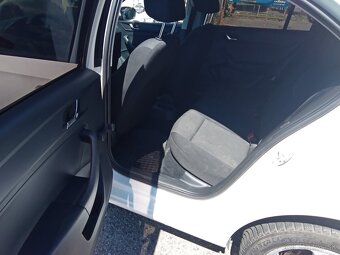 Škoda Rapid 1,4 TDI 66kw r.2017 - 10