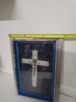 Nástenné drevene hodiny 2x + kríž - 10