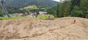 Zemné ,výkopové,demolačné práce -kráčajúci bager,pavúk bager - 10