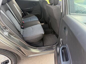 KIA Ceed 1.4 16v - 10