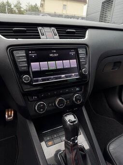 Škoda Octavia Combi 2.0 TFSI RS DSG - 10