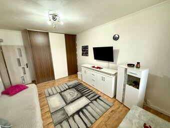 Krásny 3 izbový byt s vlastným kúrením, 72 m2, Lipany - 10